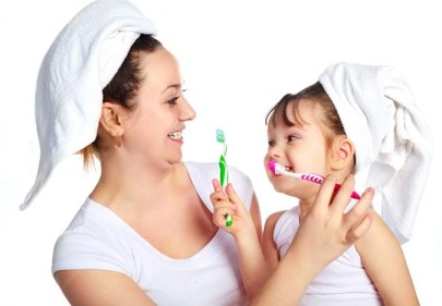 Задача родителей объяснить детям важность описываемого процесса и чистоты полости рта. 