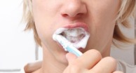 для чего в зубную пасту добавляют лаурилсульфат натрия