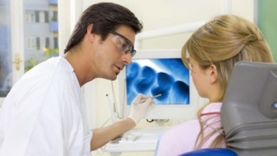 Народная медицина поможет беременным унять зубную боль, но в самое ближайшее время следует обратиться к стоматологу.