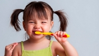 как приучить ребенка к чистке зубов