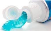 зачем в состав зубной пасты добавляют лаурилсульфат натрия